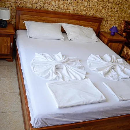 Marinovi Vendégház Primorszko